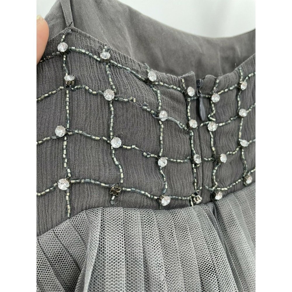 Alice + Olivia Sequin Solid Gray Ruffle Sleeveles… - image 5